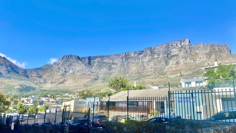 1 Bedroom Property for Sale in Gardens Western Cape